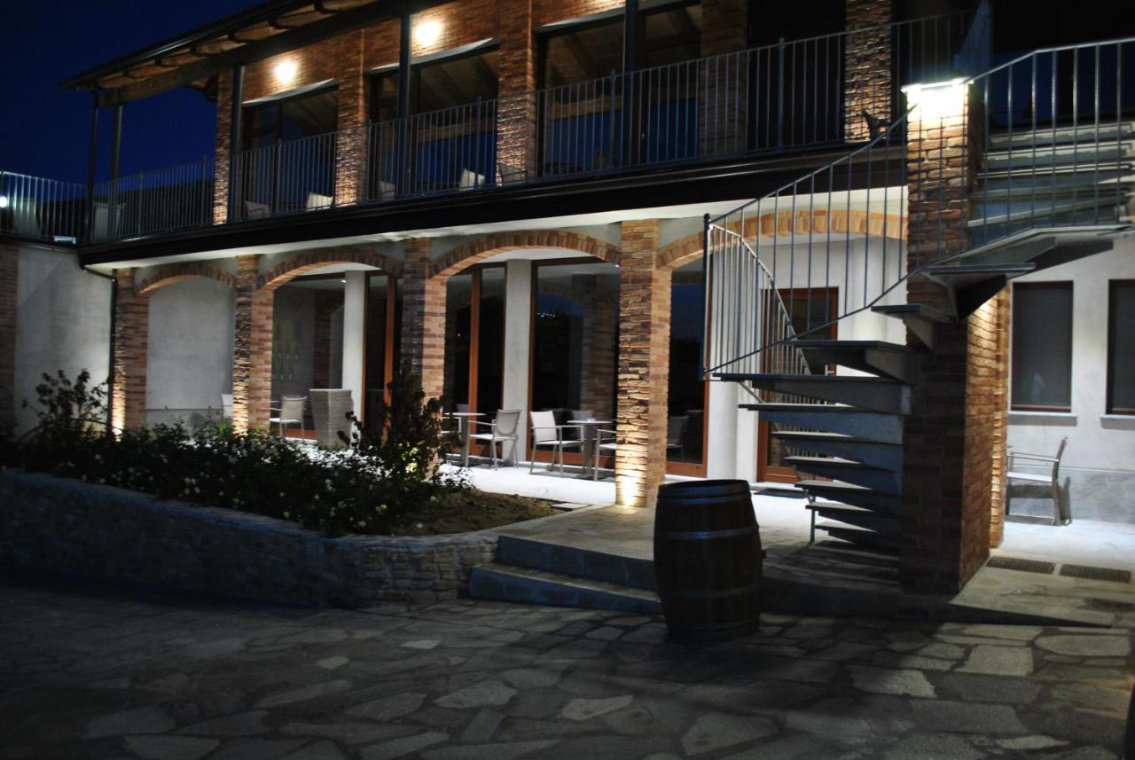 Villa Casa Castella - Adults Only - Langhe Diano dʼAlba Exterior foto